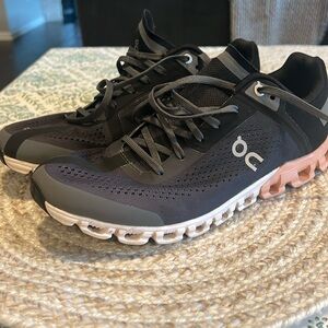 On Running Cloudflow Sneaker W9